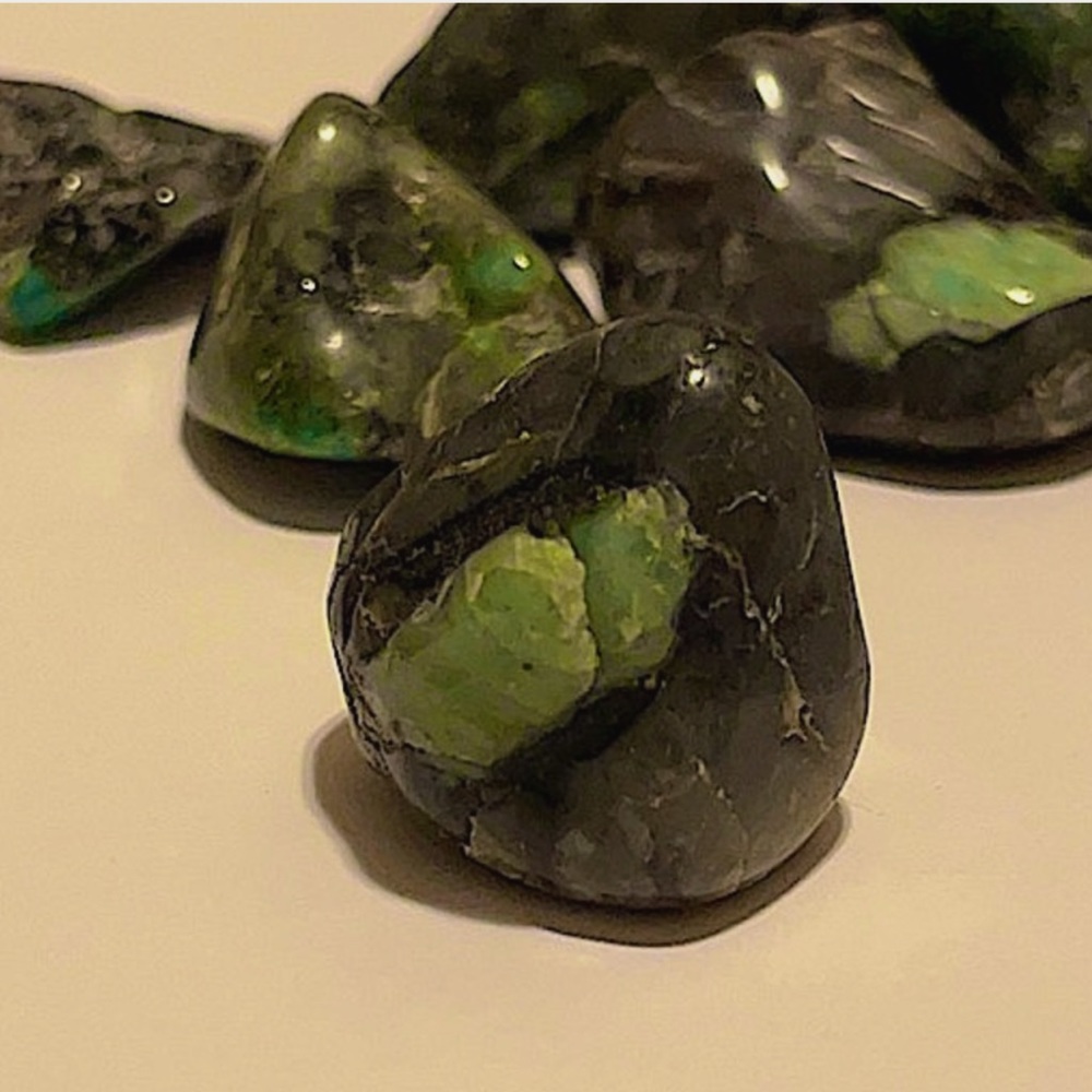 Brazilian Emerald, Mica, Indigenous Stone💚 Tumbled & Super Polished - Picture 5 of 16